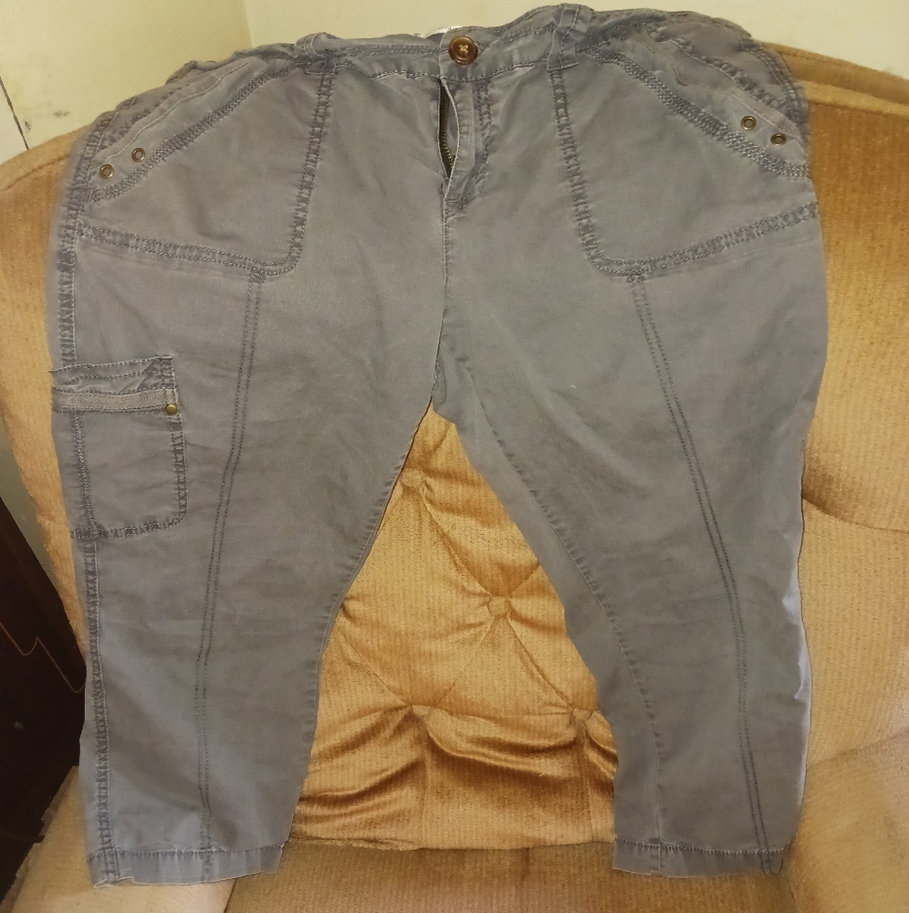 Womens Cargo Capris